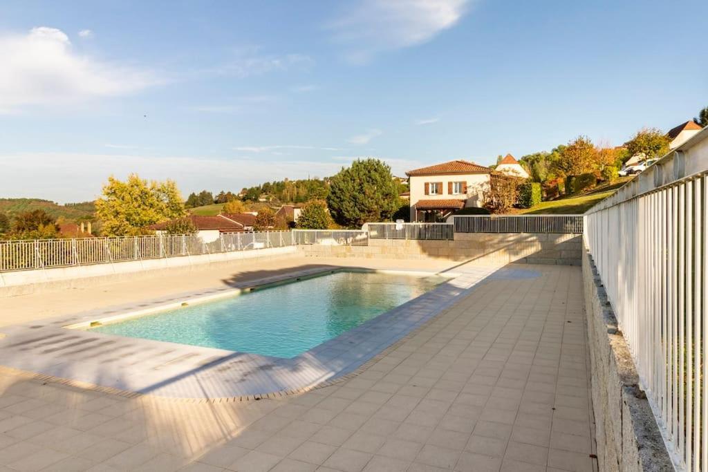 Sarlat, Apptmt T3 Residence Clim Piscine Parking ภายนอก รูปภาพ